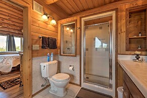 Exquisite Log Home With Lander Valley Views!