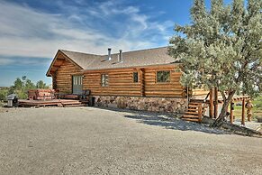 Exquisite Log Home With Lander Valley Views!