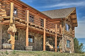 Exquisite Log Home With Lander Valley Views!