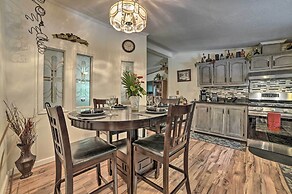 Cozy Hale Home Between Long & Loon Lakes!