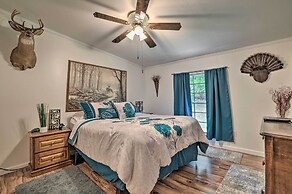 Cozy Hale Home Between Long & Loon Lakes!