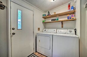 Cozy Hale Home Between Long & Loon Lakes!