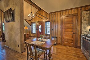 Cozy Ruidoso Cottage w/ Deck - 10 Min to Village!