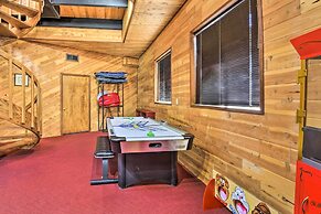 Cozy 'grand Woodland' Cabin w/ Mountain Views