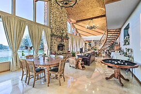 Banquet Hall & Pool: Expansive Forestburg Ranch!