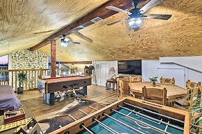 Banquet Hall & Pool: Expansive Forestburg Ranch!