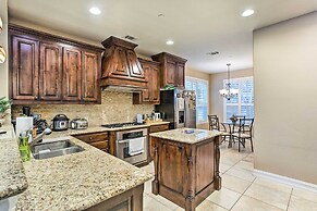 Gorgeous Plano Townhome w/ Patio & Grill!