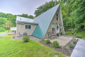 A-frame Cabin w/ Hot Tub: 5 Mi to Waterford!