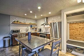 Walk to Slopes: Dtwn Breckenridge Condo on Main St