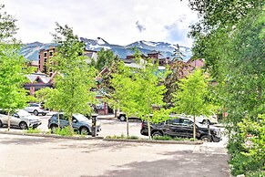 Walk to Slopes: Dtwn Breckenridge Condo on Main St