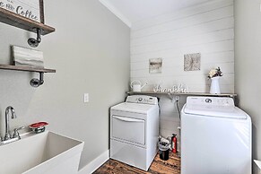 Historic + Fully Renovated Waxahachie Home!