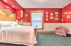 Historic Gaylord Home in Heart of Downtown!