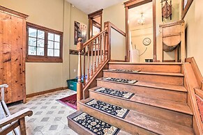Historic Gaylord Home in Heart of Downtown!
