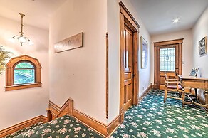 Historic Gaylord Home in Heart of Downtown!