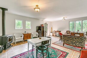 Cozy Appalachian Getaway: 5 Mi to Prospect Peak!