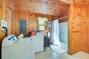 Cozy Appalachian Getaway: 5 Mi to Prospect Peak!