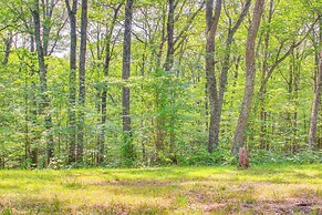Cozy Appalachian Getaway: 5 Mi to Prospect Peak!