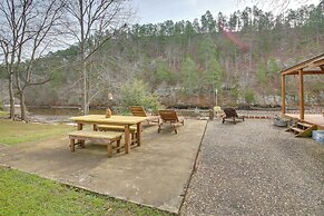 Home w/ Ouachita River & Lake Hamilton Access