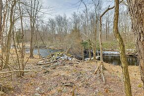 Lovely Poconos Cabin w/ Resort Amenities!