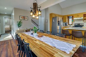 Lovely Poconos Cabin w/ Resort Amenities!