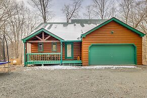 Lovely Poconos Cabin w/ Resort Amenities!
