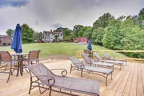 Dock & Kayaks: Lakefront Roanoke Rapids Home