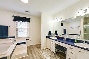 Dock & Kayaks: Lakefront Roanoke Rapids Home