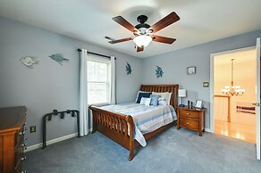 Dock & Kayaks: Lakefront Roanoke Rapids Home