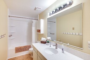 10 Mi to Silverwood: Secluded Getaway!