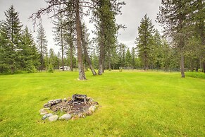 10 Mi to Silverwood: Secluded Getaway!