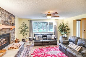 10 Mi to Silverwood: Secluded Getaway!