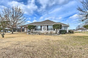 'leaping Toad Ranch' ~ 9 Mi to Lake Granbury!