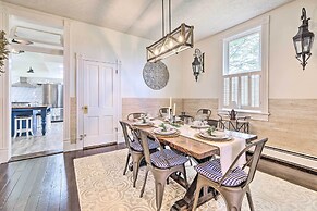 Lush, Modern Farmhouse w/ Mtn Views & Sunroom