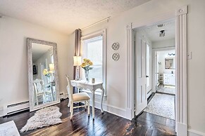 Lush, Modern Farmhouse w/ Mtn Views & Sunroom
