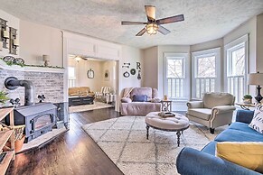 Lush, Modern Farmhouse w/ Mtn Views & Sunroom