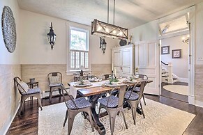 Lush, Modern Farmhouse w/ Mtn Views & Sunroom