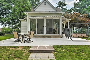 Lush, Modern Farmhouse w/ Mtn Views & Sunroom