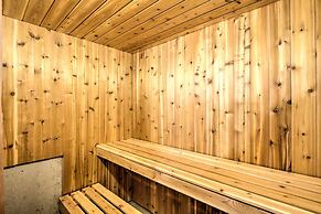 Mountainside Fairplay Cabin w/ Game Room & Sauna!