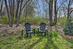Lovely Highland Home w/ Pool & Hot Tub!