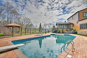 Lovely Highland Home w/ Pool & Hot Tub!