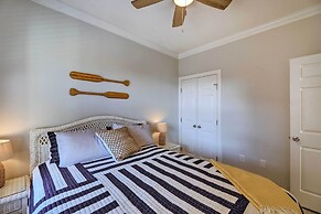 Ocean Club Condo w/ Community Pool & Hot Tub