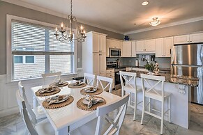 Ocean Club Condo w/ Community Pool & Hot Tub