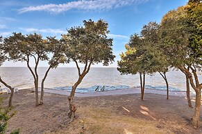 Ocean Club Condo w/ Community Pool & Hot Tub