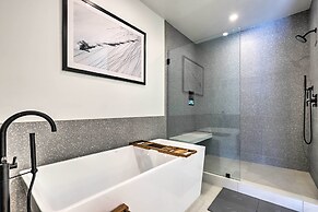 Luxe Park City Townhome w/ Hot Tub: 1/2 Mi to Lift