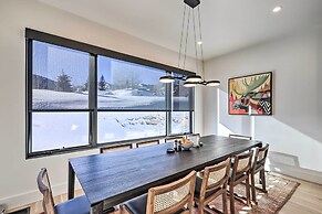 Luxe Park City Townhome w/ Hot Tub: 1/2 Mi to Lift