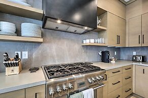 Luxe Park City Townhome w/ Hot Tub: 1/2 Mi to Lift