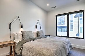 Luxe Park City Townhome w/ Hot Tub: 1/2 Mi to Lift
