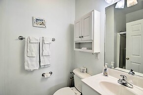 Ocean Isle Condo With Community Pool & Hot Tub!