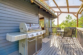 Mount Vernon Home w/ Private Hot Tub