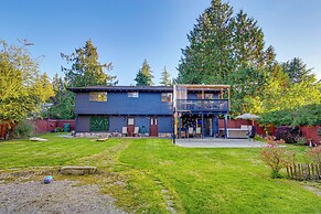 Mount Vernon Home w/ Private Hot Tub